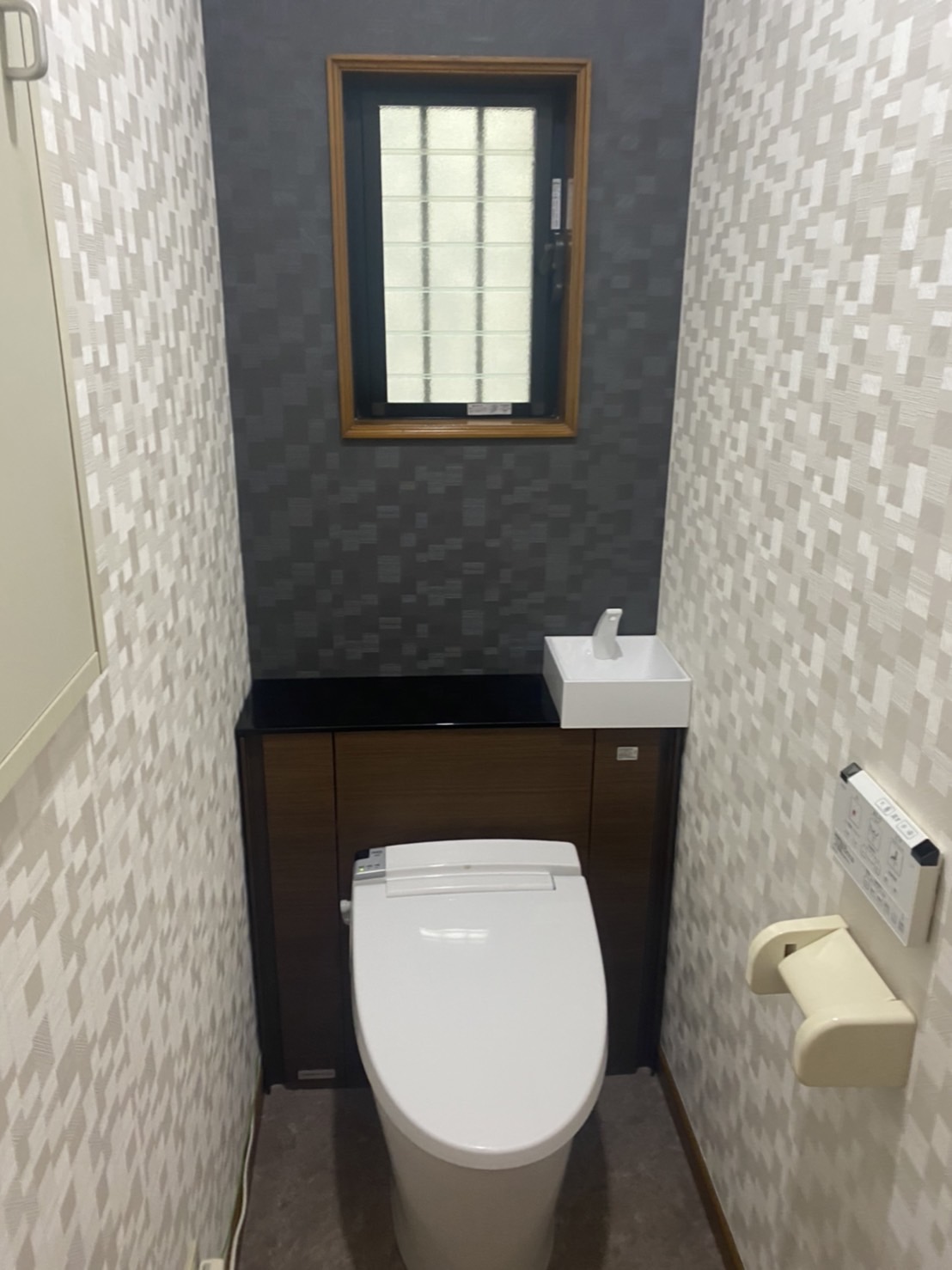 LIXILトイレリフォーム